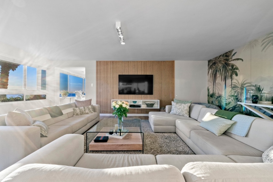 To Let 4 Bedroom Property for Rent in Sea Point Western Cape